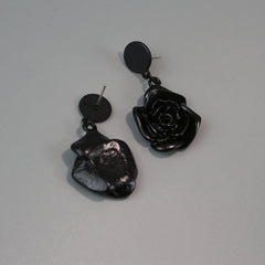 Dark Elegant Camellia Earrings