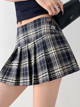 Spicy Girl Plaid Low-Waisted Mini Skirt