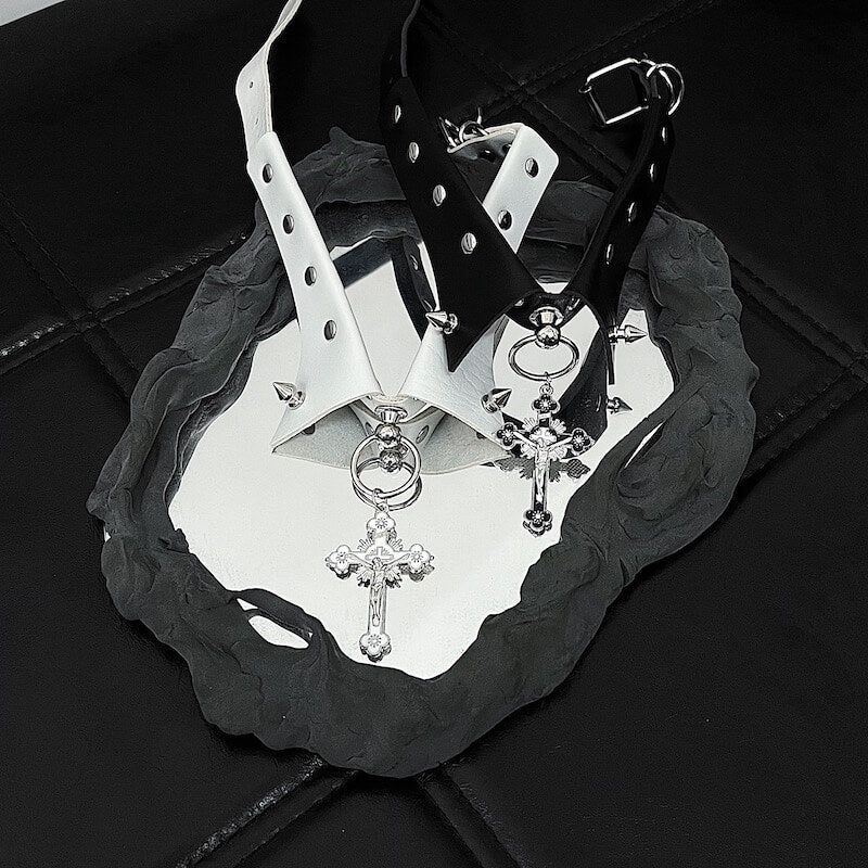 Gothic Rivet Cross Choker