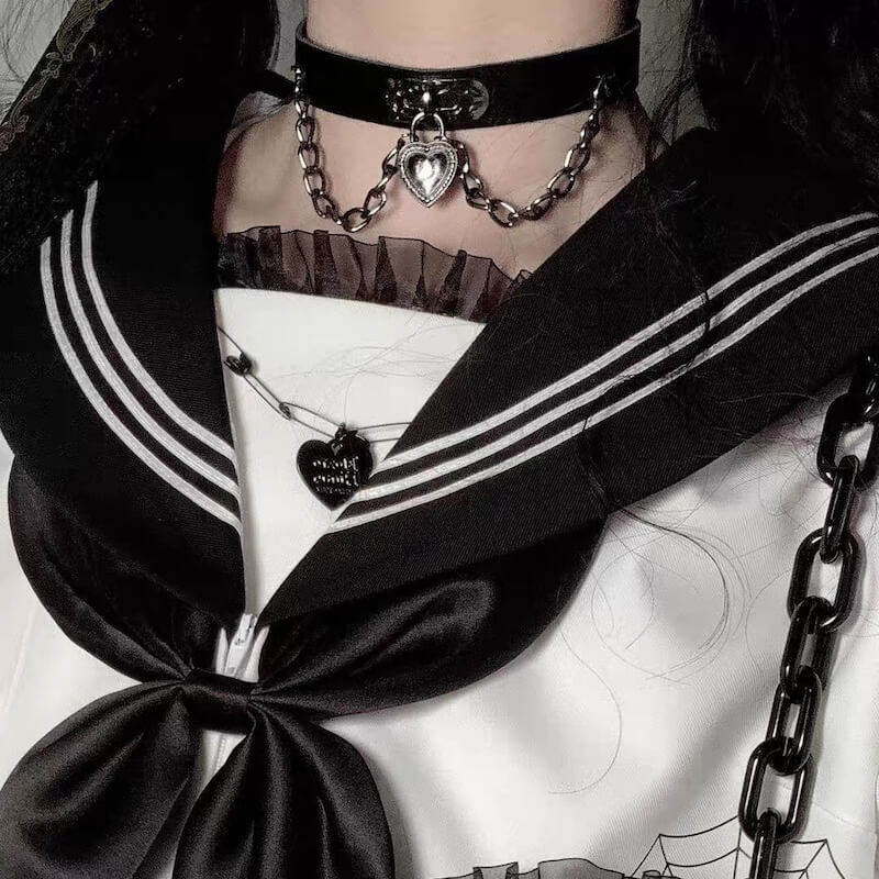 Lock My Heart Choker