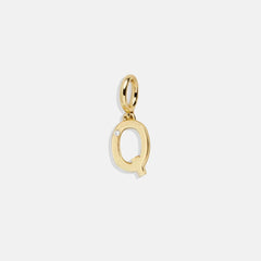 Classic Initial Cluster Charm - Q