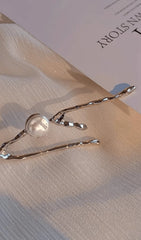 Geometric Irregular Pearl Earrings.