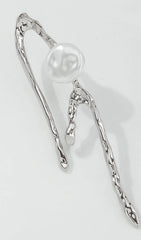 Geometric Irregular Pearl Earrings.